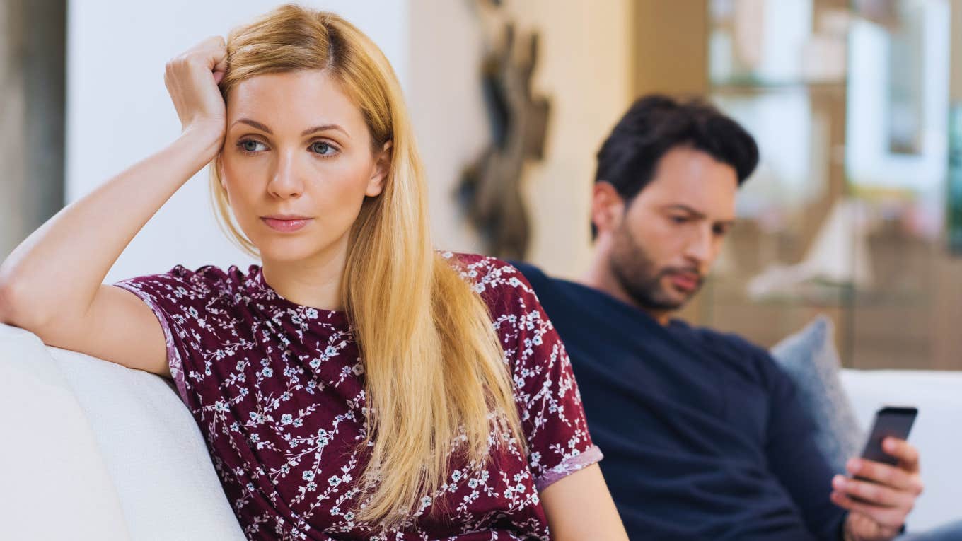 High-Risk Married Couple Habits That Inevitably Lead To Divorce Married couple has habits that will inevitably lead to divorce.