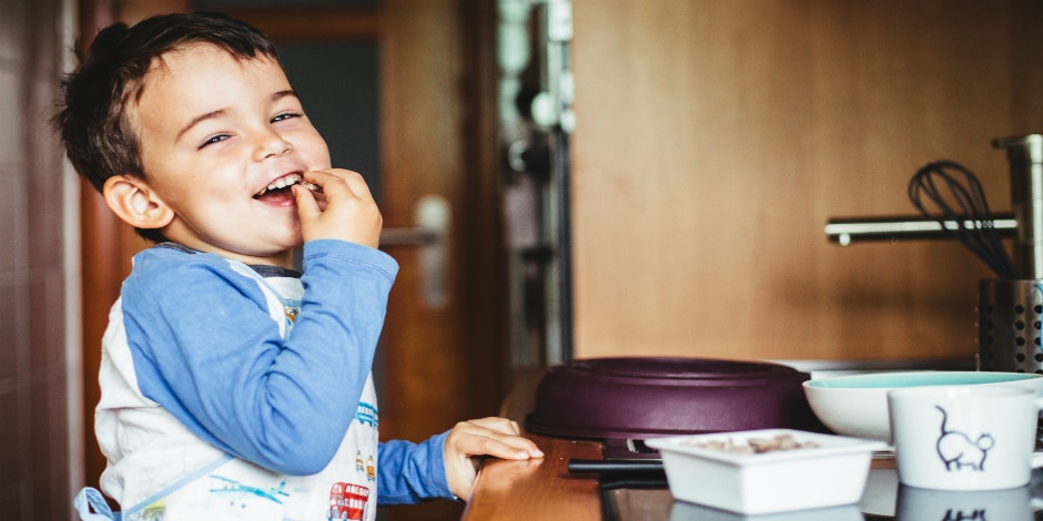 parenting tips to avoid bribing young kids with food for good behavior how to reward good behavior in young kids